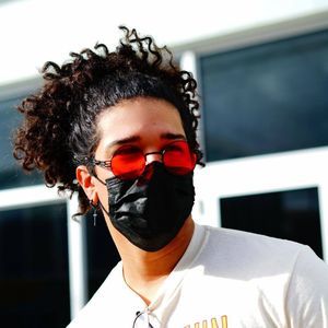 Meet your Posher, Luis